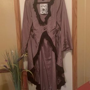 Tunic with extra button black ruffled trim